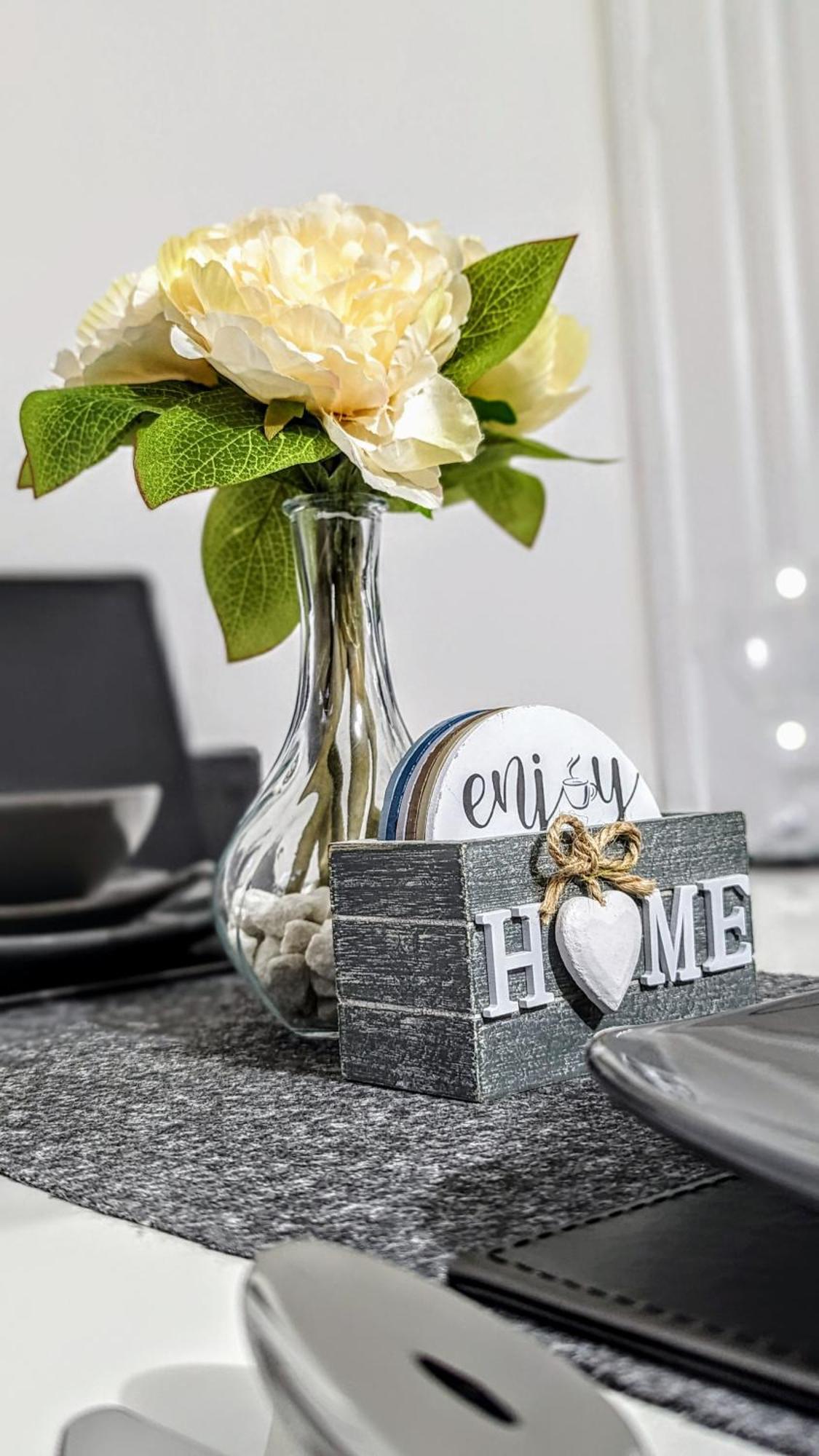 Clariturf - 4 Bedroom Semi - Private Parking Near Turf Moor, Town Centre, Transport And Motorway Links Next To Canal, 3 Parks And Lake - Sky And Netflix Бернлі Екстер'єр фото